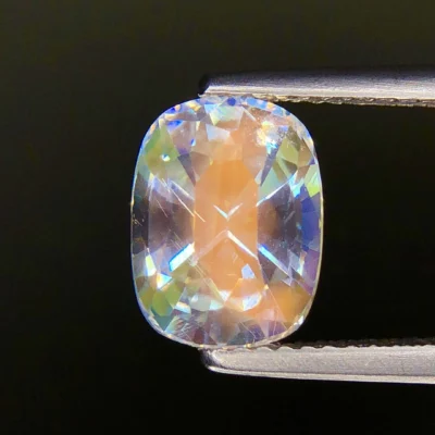 MIND-BLOWING 2.74 Ct RAINBOW MOONSTONE – NATURAL UNHEATED RARE GEMSTONE – ELECTRIC COLOR PLAY! MADAGASCAN TREASURE