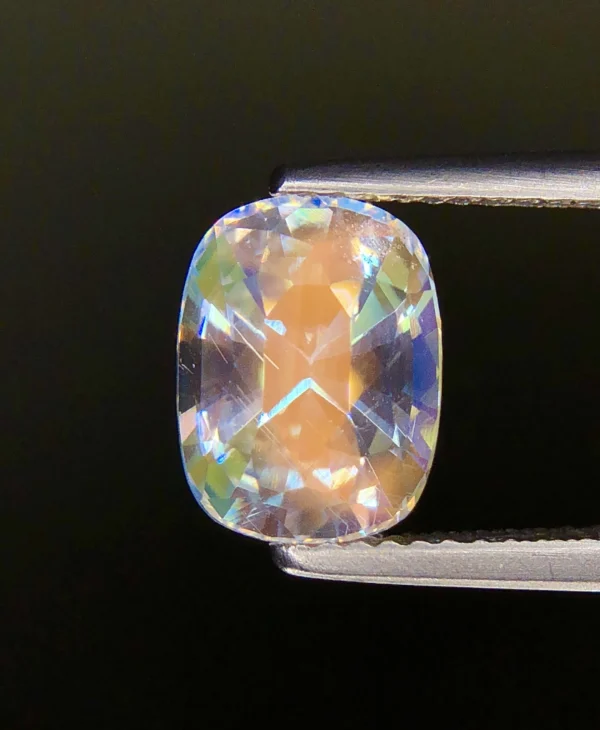 MIND-BLOWING 2.74 Ct RAINBOW MOONSTONE – NATURAL UNHEATED RARE GEMSTONE – ELECTRIC COLOR PLAY! MADAGASCAN TREASURE