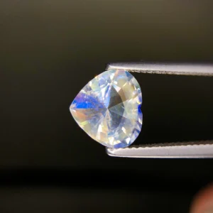 MIND-BLOWING 2.56 Ct RAINBOW MOONSTONE – NATURAL UNHEATED RARE GEMSTONE – ELECTRIC COLOR PLAY! MADAGASCAN TREASURE