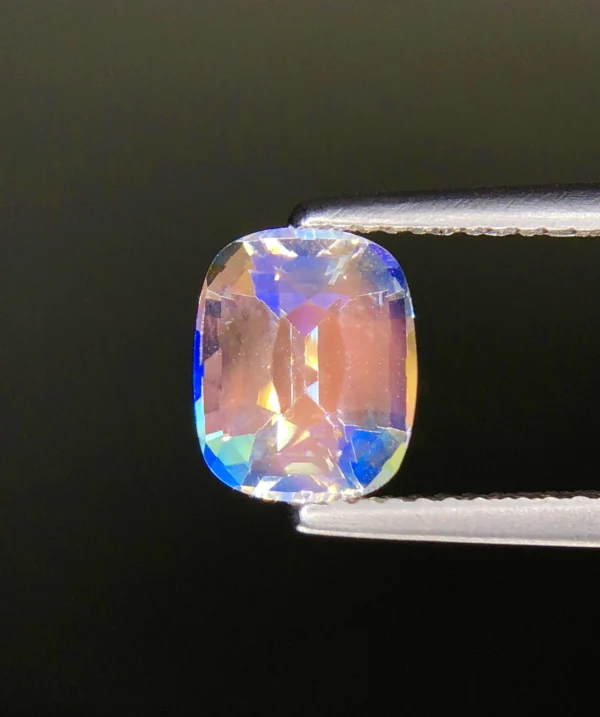 MIND-BLOWING 1.85 Ct RAINBOW MOONSTONE – NATURAL UNHEATED RARE GEMSTONE – ELECTRIC COLOR PLAY! MADAGASCAN TREASURE