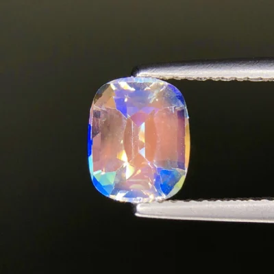 MIND-BLOWING 1.85 Ct RAINBOW MOONSTONE – NATURAL UNHEATED RARE GEMSTONE – ELECTRIC COLOR PLAY! MADAGASCAN TREASURE