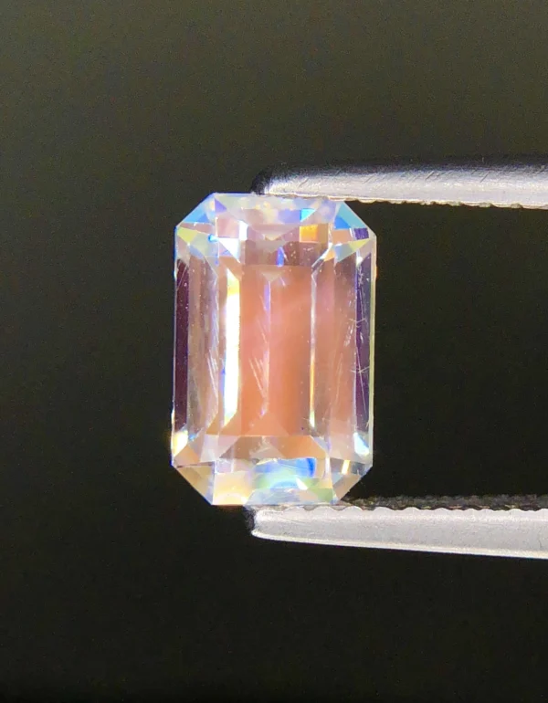 MIND-BLOWING 2.00 Ct RAINBOW MOONSTONE – NATURAL UNHEATED RARE GEMSTONE – ELECTRIC COLOR PLAY! MADAGASCAN TREASURE