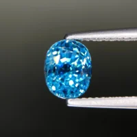 Vivid Blue Zircon From Cambodia, Eye Clean And Full Sparkle - Jewelry Quality 3.85 ct - Image 3