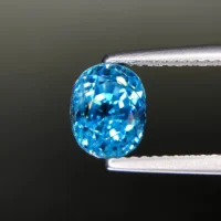 Vivid Blue Zircon From Cambodia, Eye Clean And Full Sparkle - Jewelry Quality 3.85 ct - Image 2