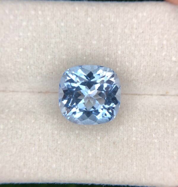 The finest Santa Maria color 5.42 ct Aquamarine
