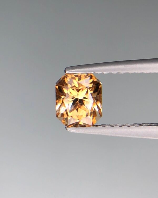 Rare imperial zircom from cambodia - collectors choice 1.91 ct